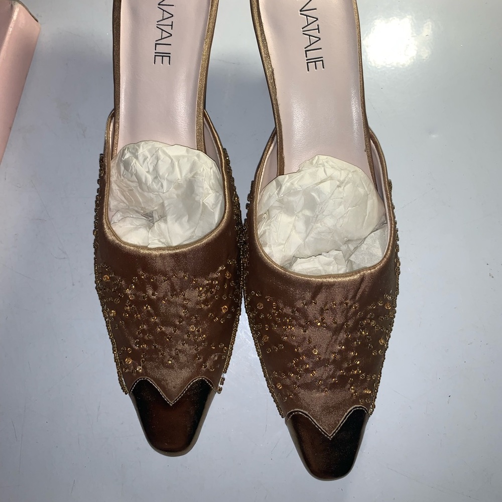 Natalie shoes color gold